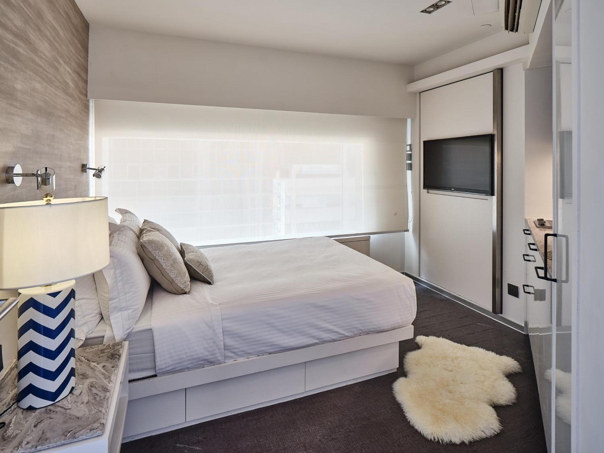 V Causeway Bay Aparthotel Hongkong Exteriör bild